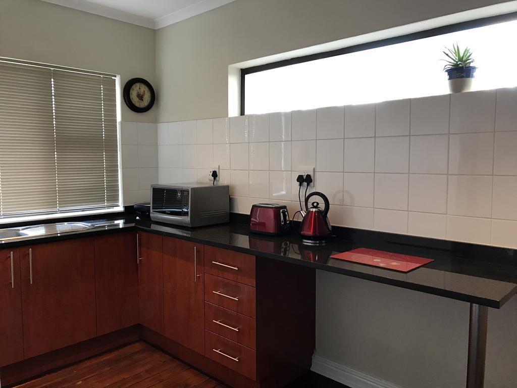 Studio 7 On Risa Port Elizabeth Exterior photo